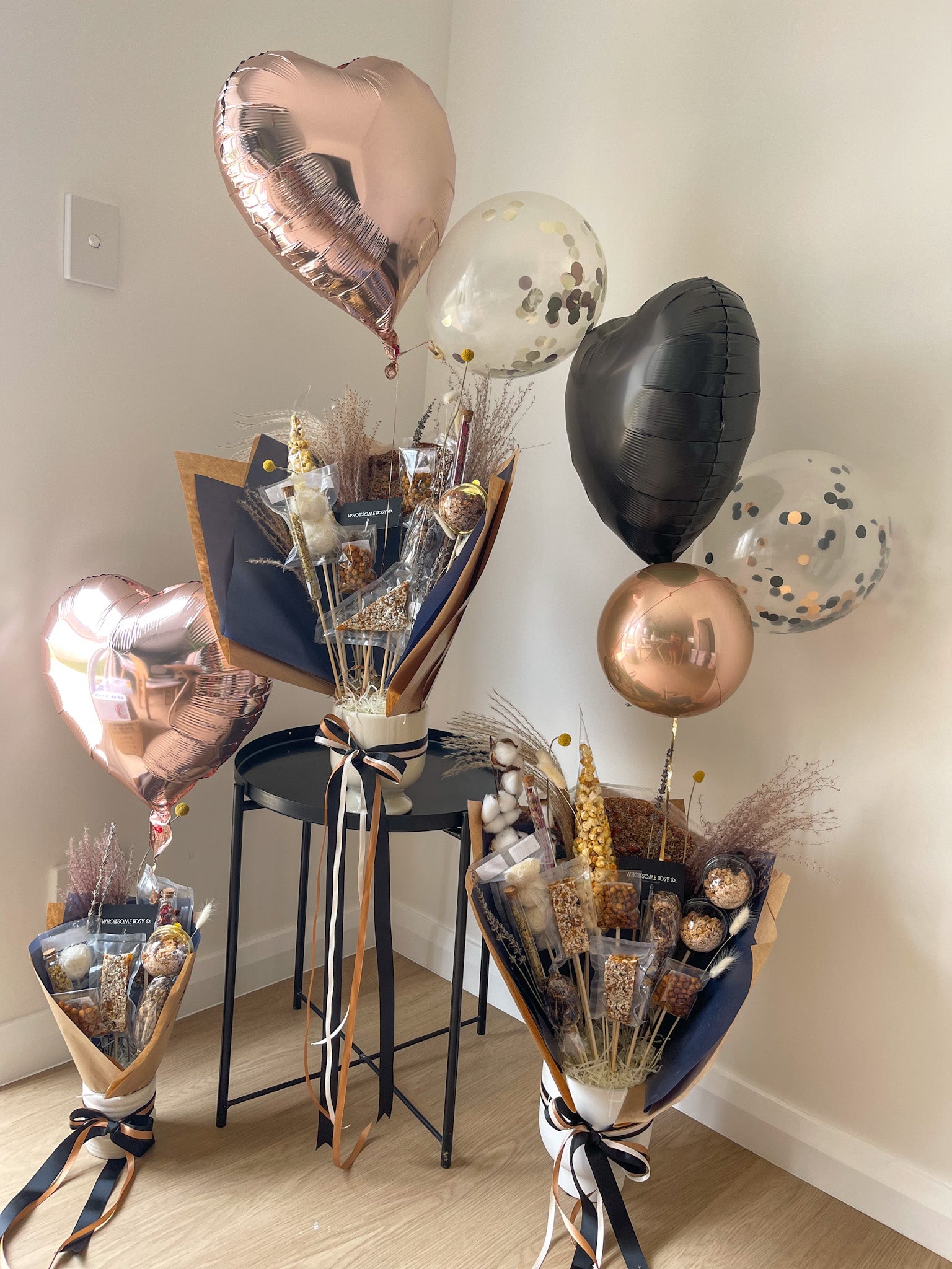 Modern Twist Valentine's Day Bouquet Balloon Hamper Range