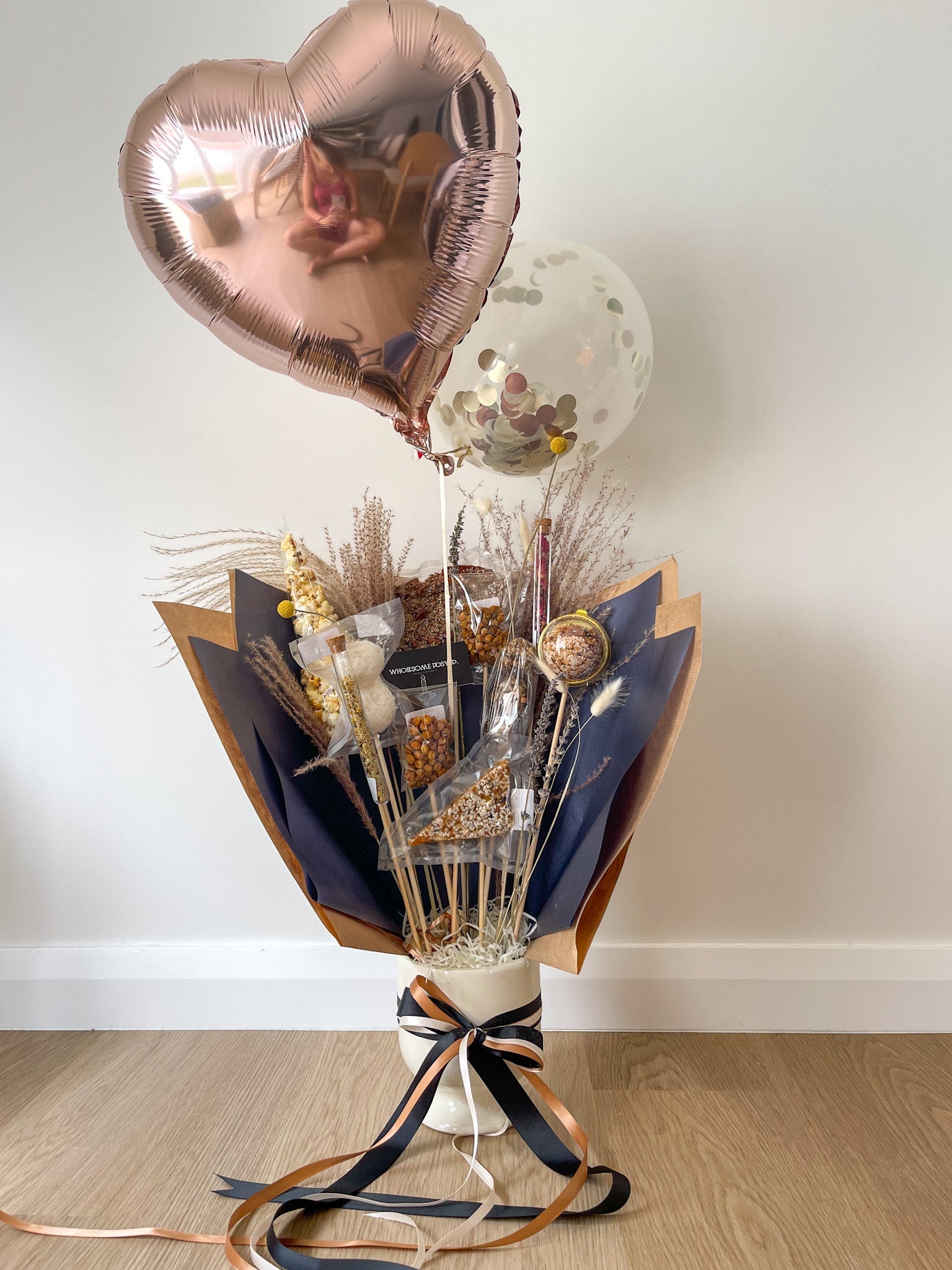 Modern Twist Valentine's Day Bouquet Balloon Hamper Range